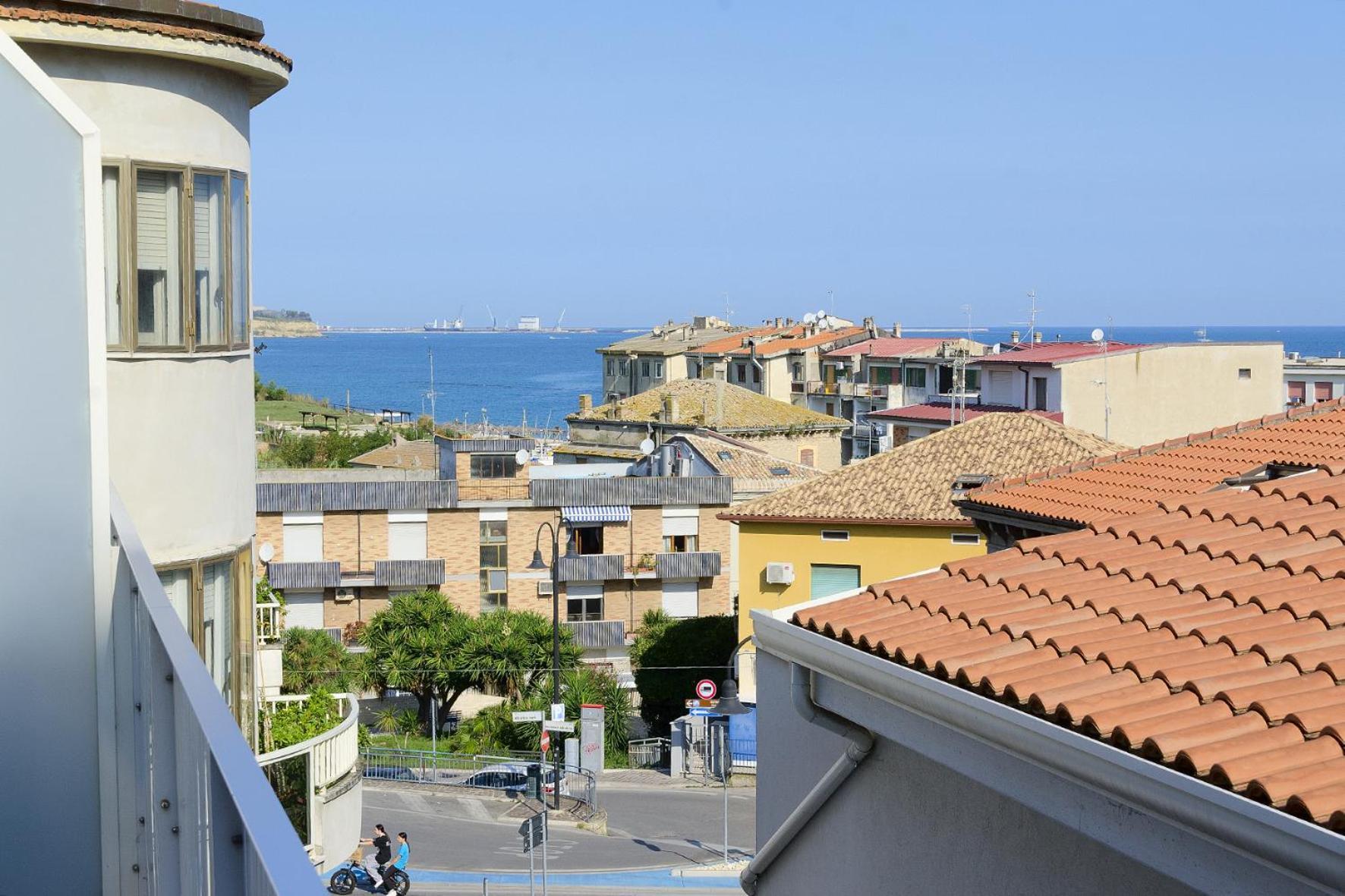 Lo Scorcio sul mare Marina di San Vito Exterior foto